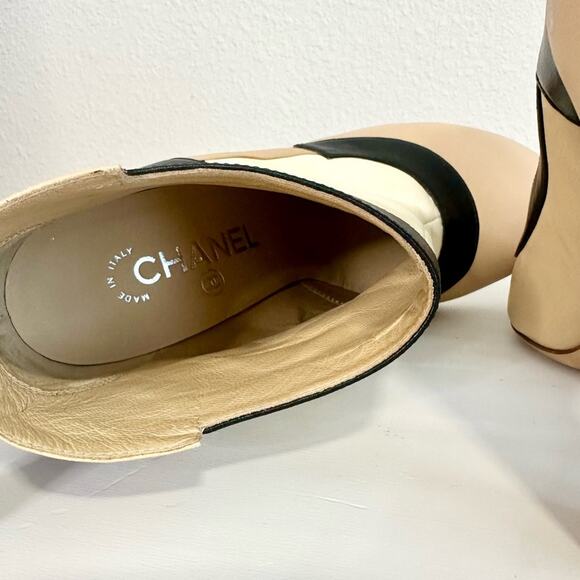 Chanel Color Block Ankle Boots with CC Logo Size EU 37.5 Black & Beige - Picture 5 of 10